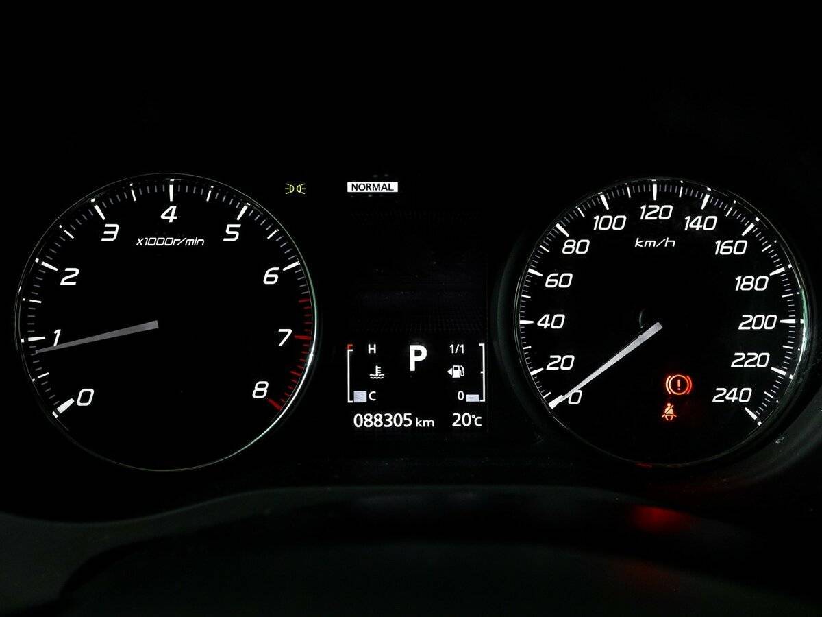 Mitsubishi Outlander б/у, 2021, Вариатор. Фото: #10