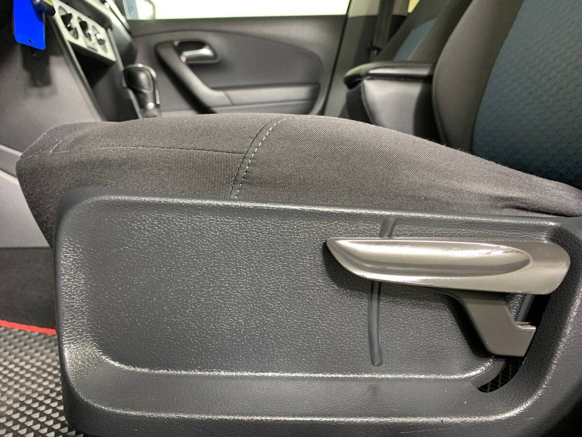 Volkswagen Polo б/у, 2013, Автоматическая. Фото: #12