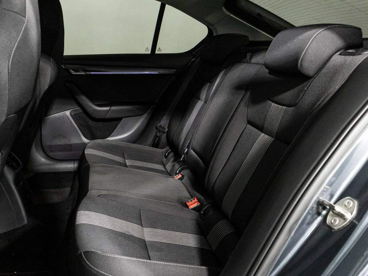 Шкода Октавия б/у, 2018, Роботизированная. Фото: #9