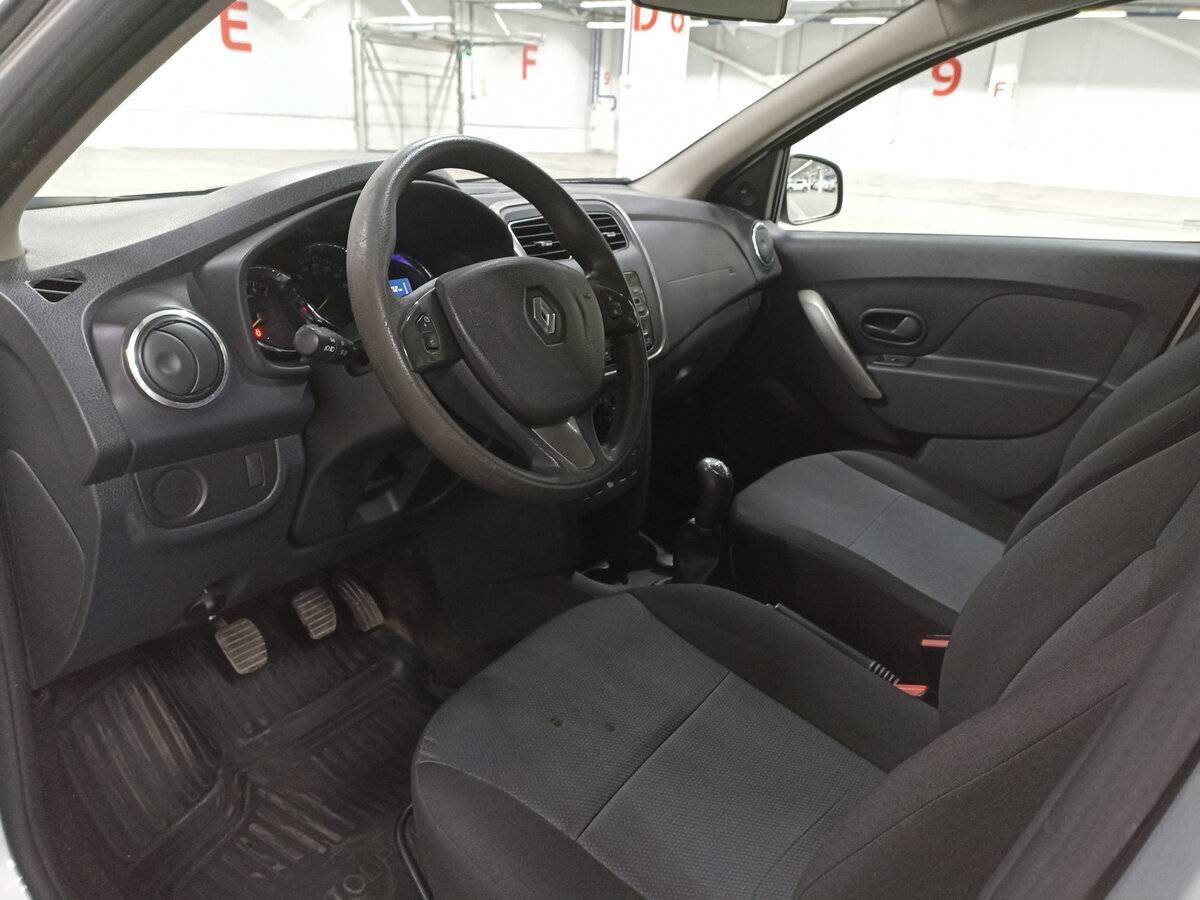 Renault Sandero б/у, 2017, Механическая. Фото: #15