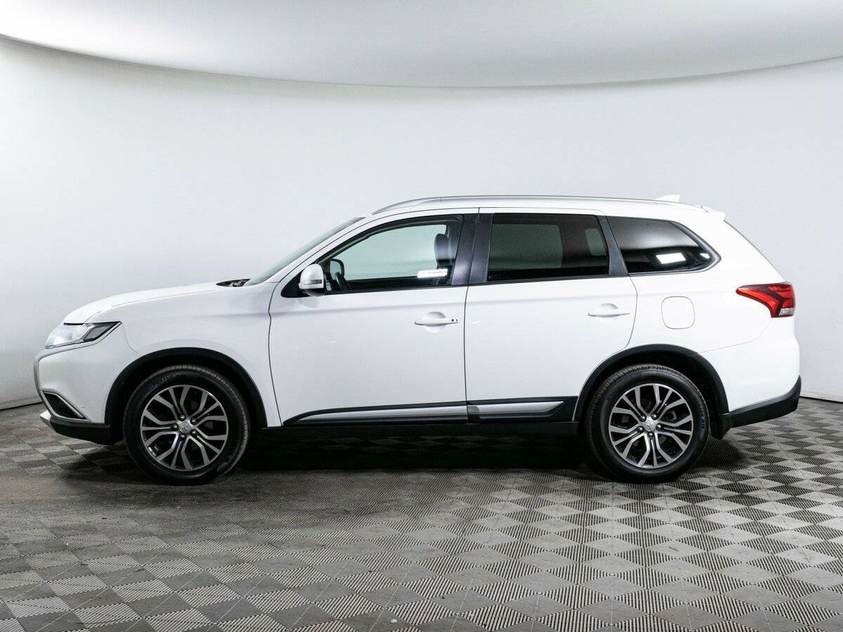 Mitsubishi Outlander б/у, 2018, Вариатор. Фото: #7