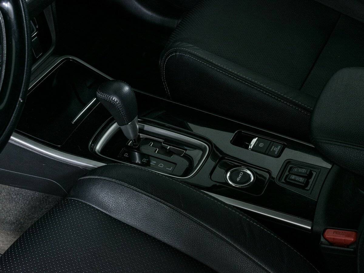 Mitsubishi Outlander б/у, 2018, Вариатор. Фото: #15