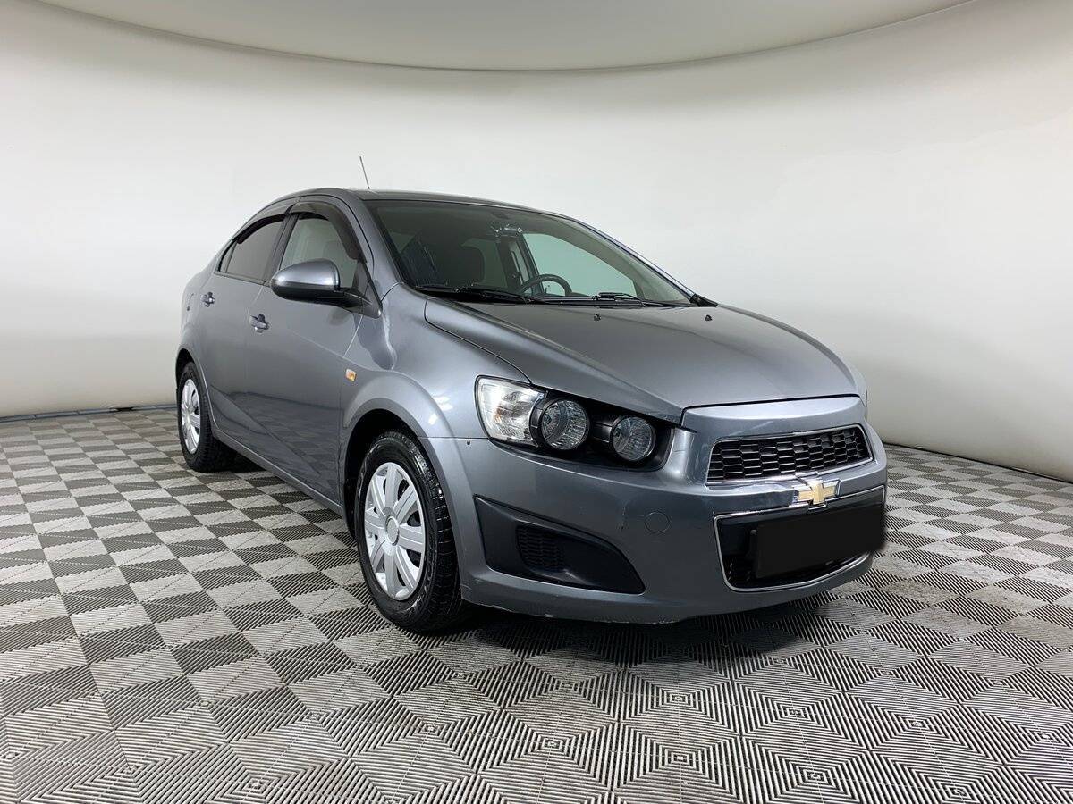 Chevrolet Aveo б/у, 2014, Автоматическая. Фото: #2