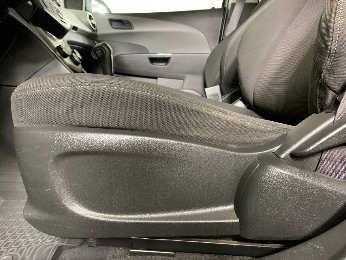 Chevrolet Aveo б/у, 2014, Автоматическая. Фото: #15