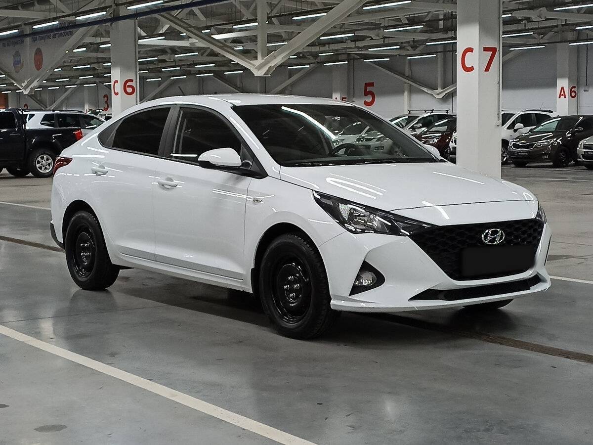 Hyundai Solaris б/у, 2021, Автоматическая. Фото: #2