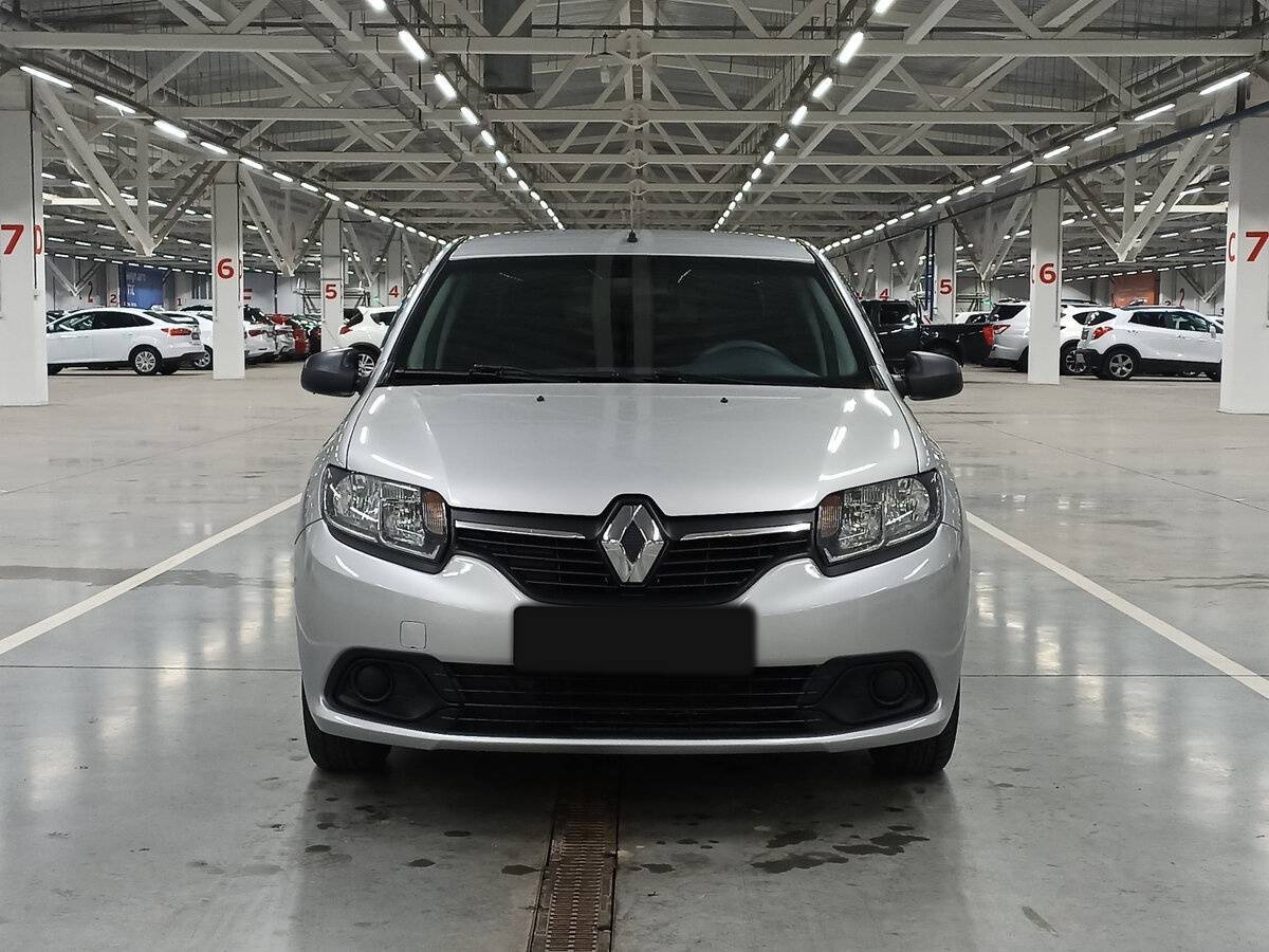 Renault Logan б/у, 2017, Механическая. Фото: #1