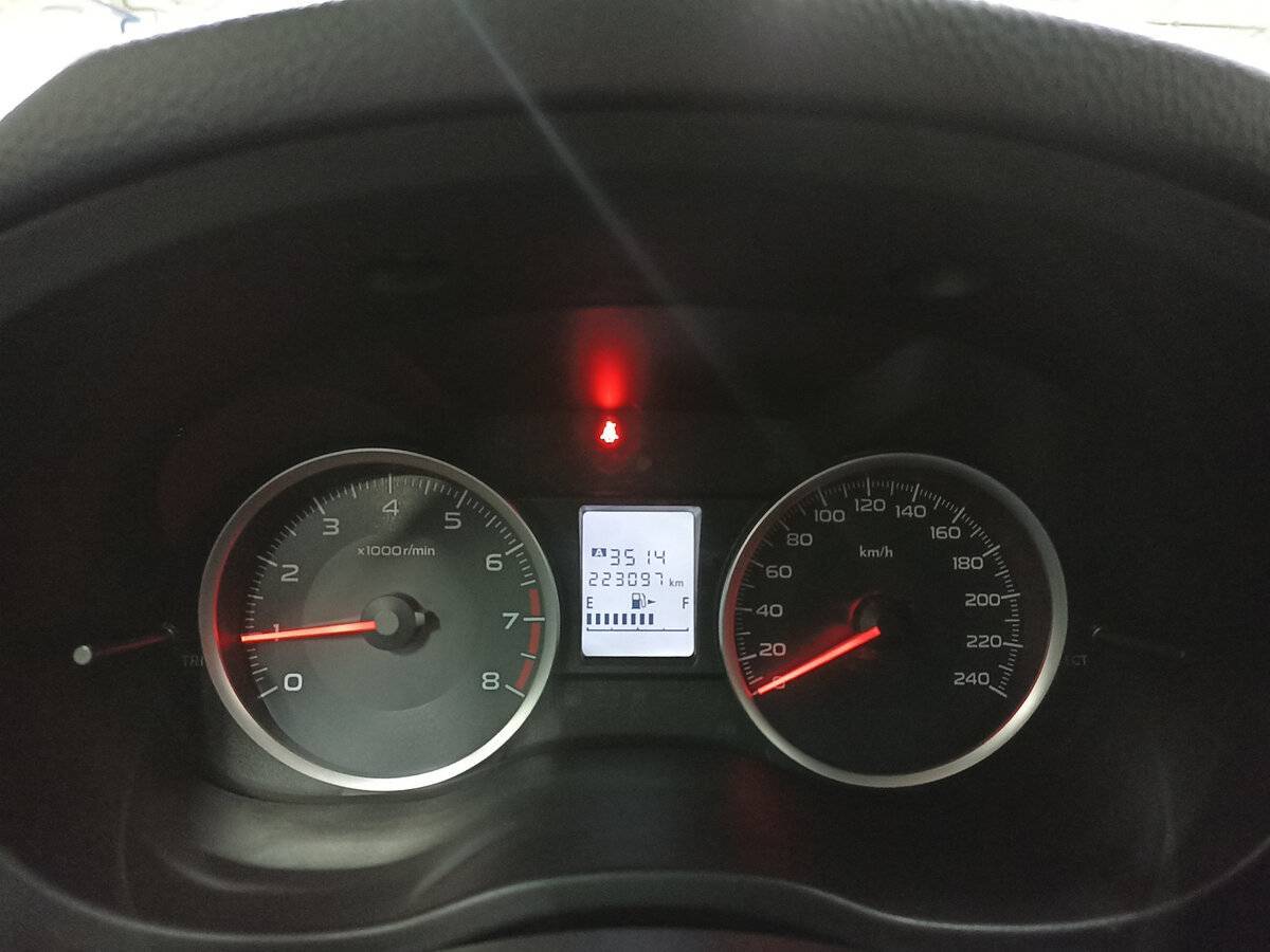 Subaru Forester б/у, 2014, Механическая. Фото: #12