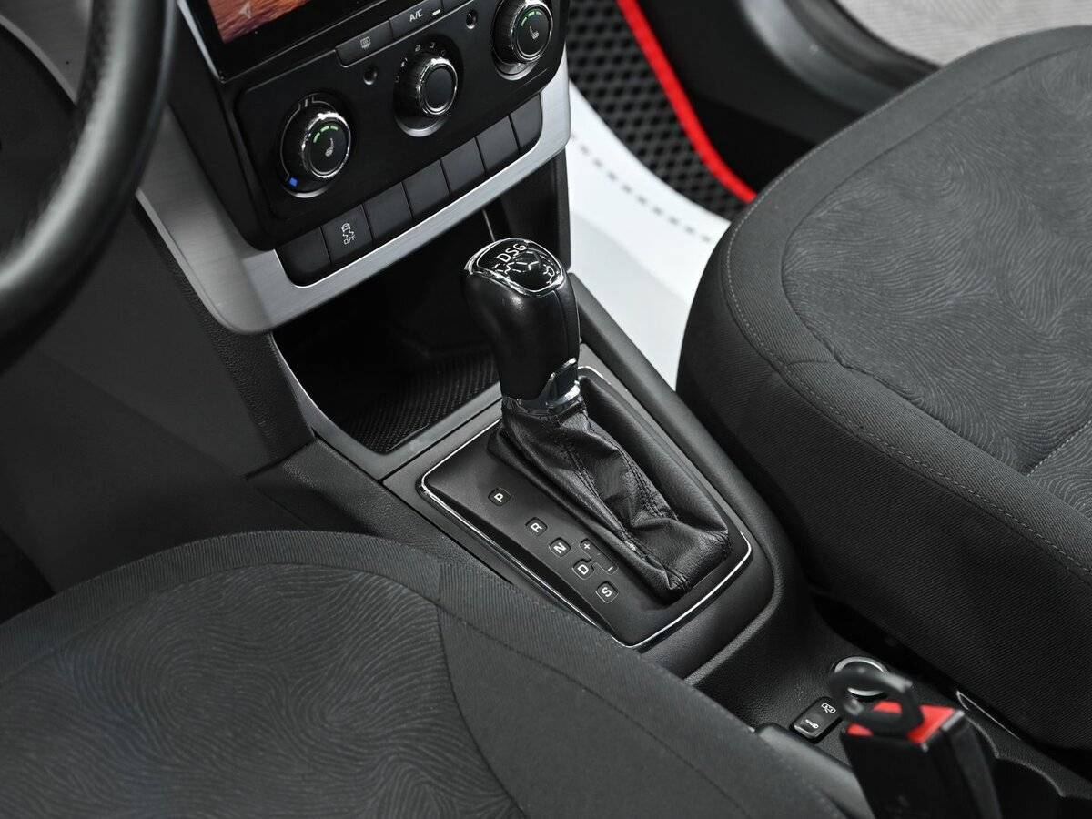 Шкода Йети б/у, 2014, Роботизированная. Фото: #10