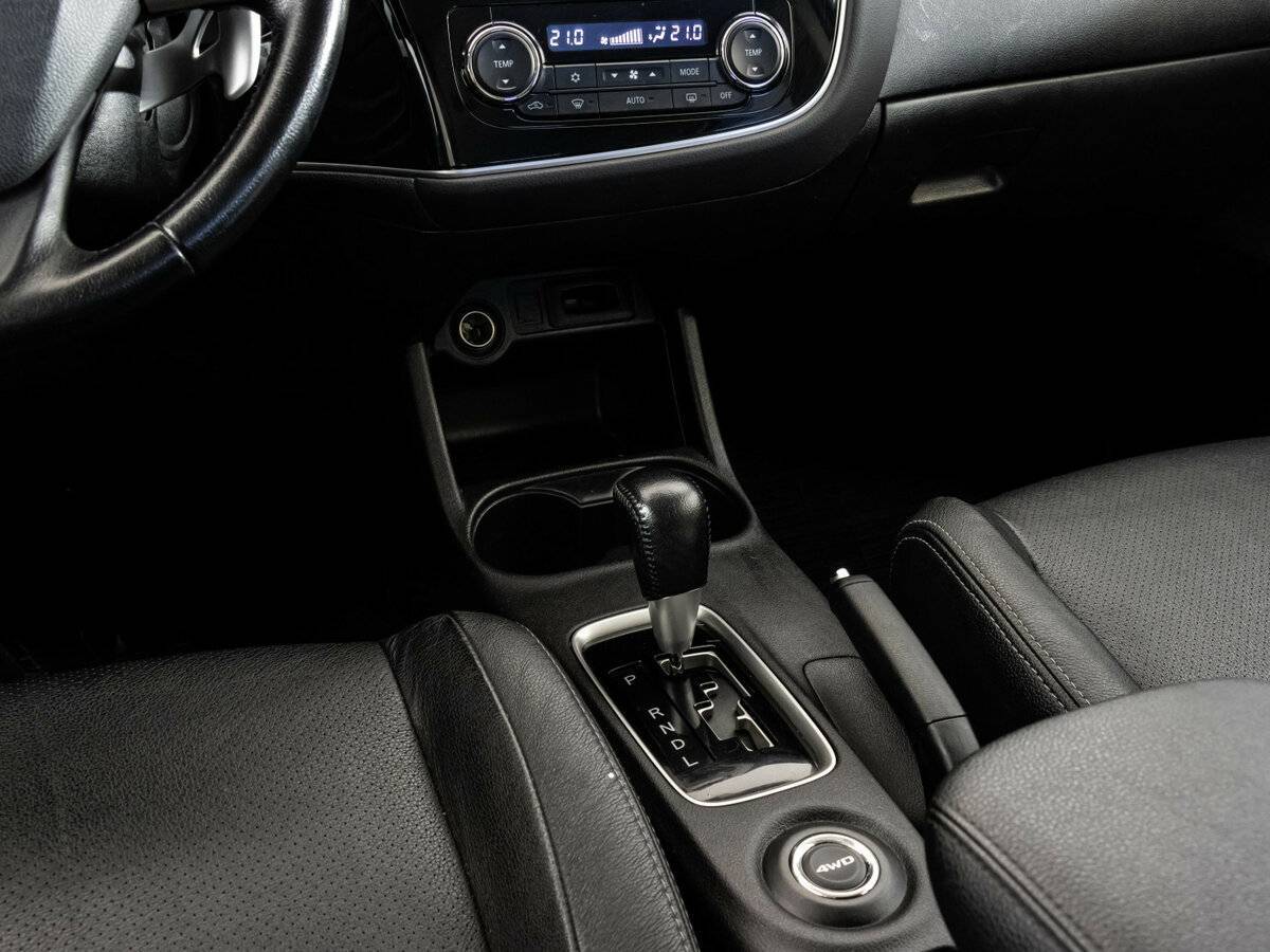 Mitsubishi Outlander б/у, 2014, Вариатор. Фото: #9