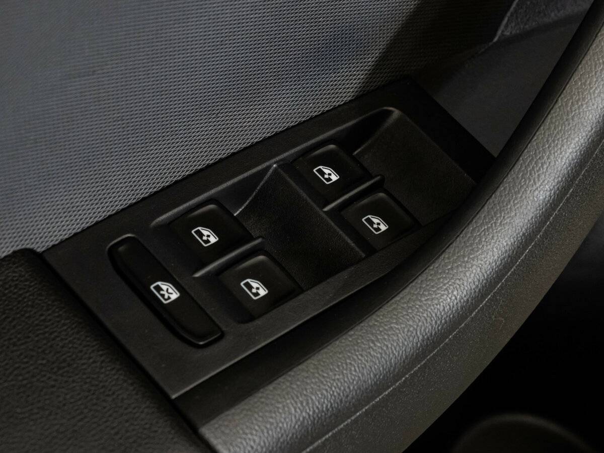 Volkswagen Polo б/у, 2020, Механическая. Фото: #18