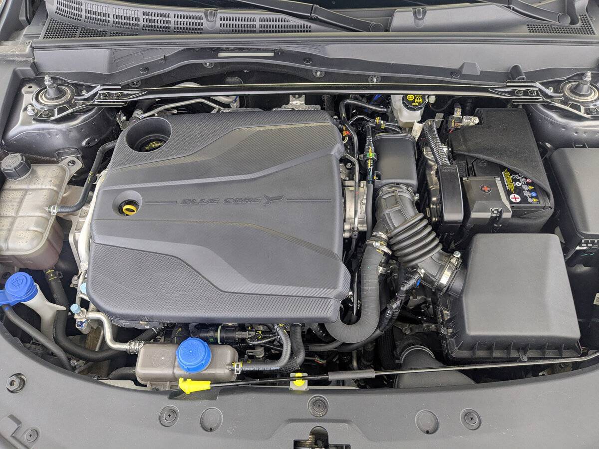 Changan UNI-V б/у, 2024, Роботизированная. Фото: #8