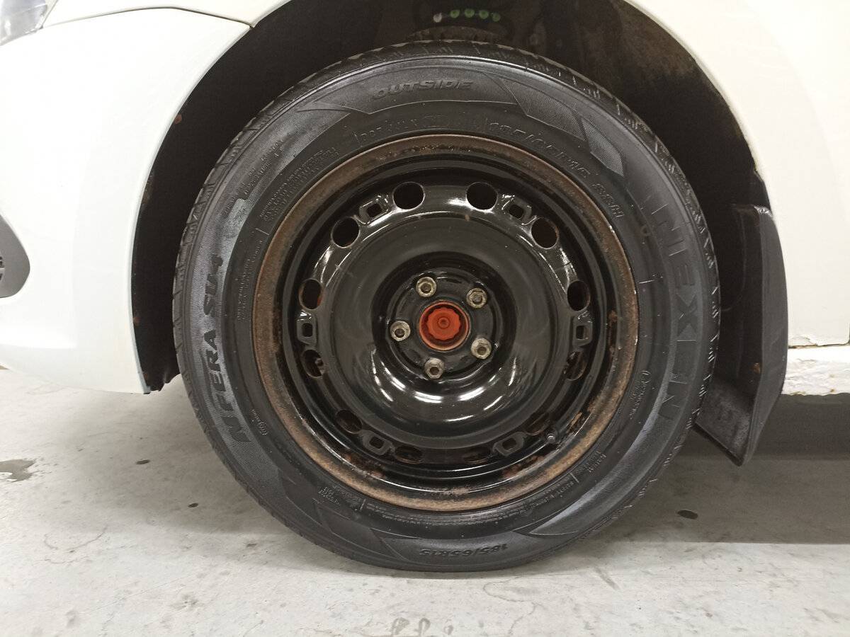 Volkswagen Polo б/у, 2013, Механическая. Фото: #17