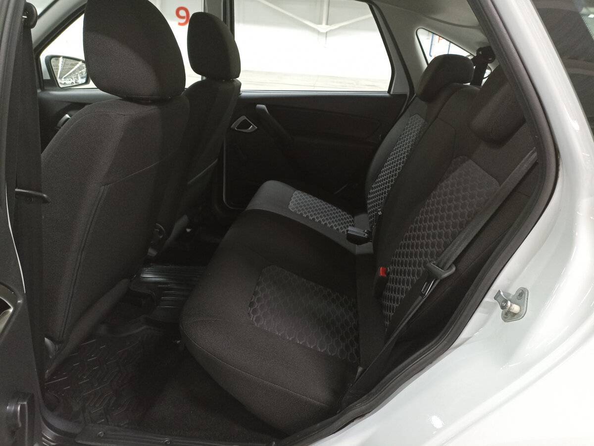 Lada (ВАЗ) Granta б/у, 2023, Механическая. Фото: #11