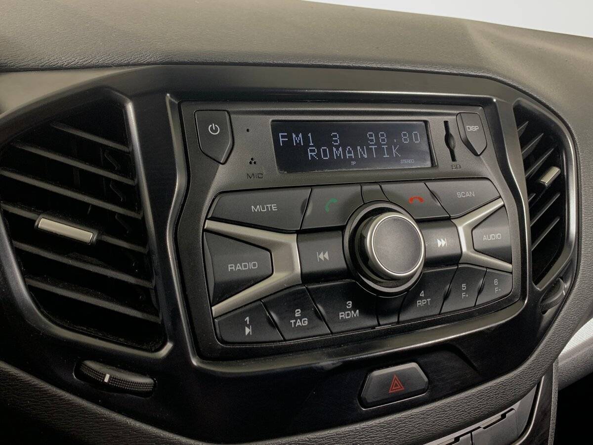 Lada (ВАЗ) Vesta б/у, 2021, Механическая. Фото: #14