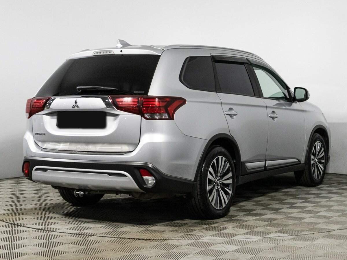 Mitsubishi Outlander б/у, 2020, Вариатор. Фото: #3