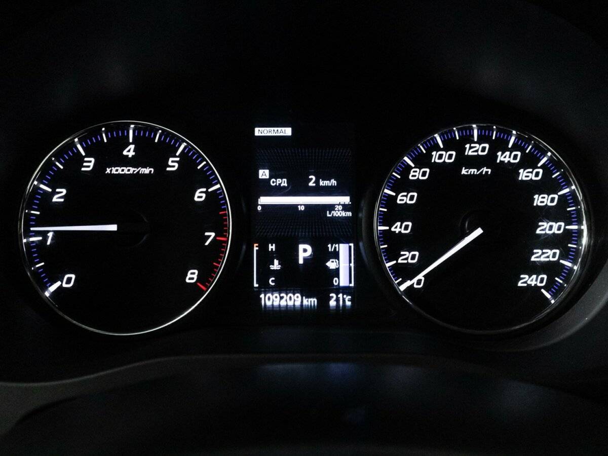 Mitsubishi Outlander б/у, 2020, Вариатор. Фото: #9