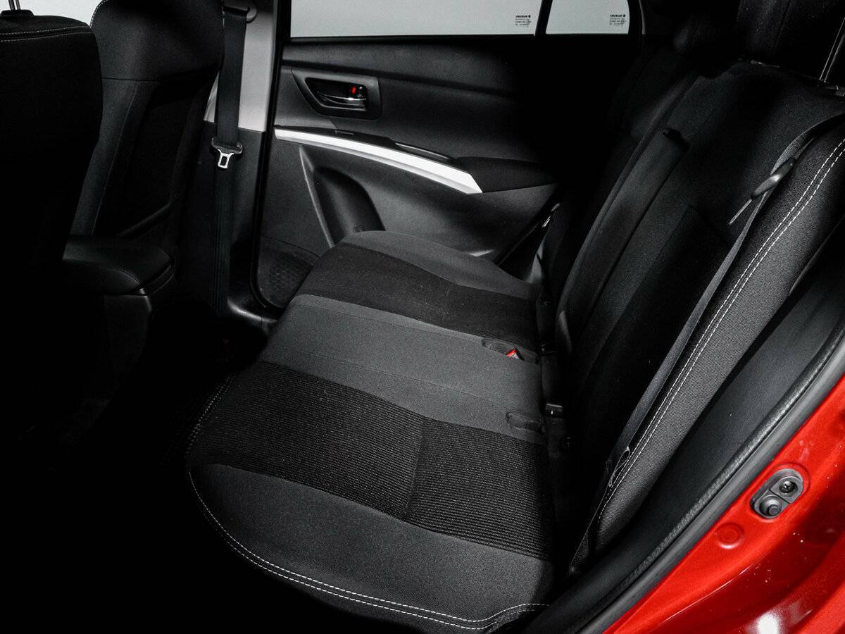 Suzuki SX4 б/у, 2016, Автоматическая. Фото: #9