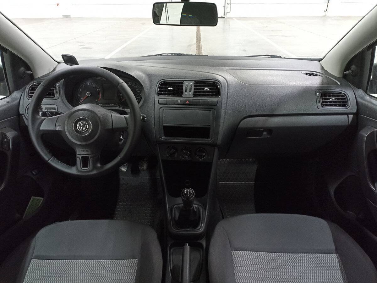 Volkswagen Polo б/у, 2015, Механическая. Фото: #13
