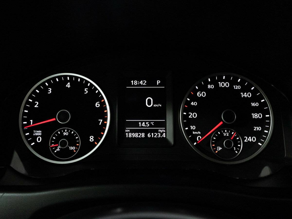 Фольксваген Тигуан б/у, 2016, Автоматическая. Фото: #11