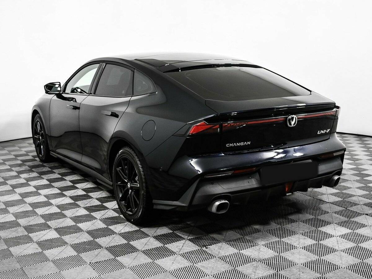 Changan UNI-V б/у, 2024, Роботизированная. Фото: #6