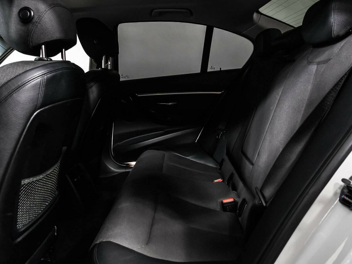 BMW 3 серии б/у, 2017, Автоматическая. Фото: #12