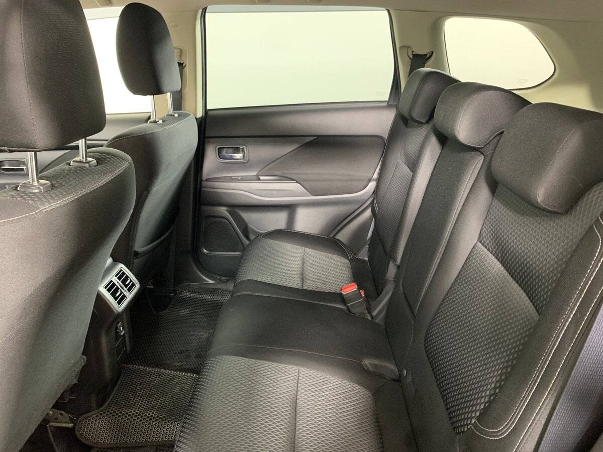 Mitsubishi Outlander б/у, 2019, Вариатор. Фото: #17