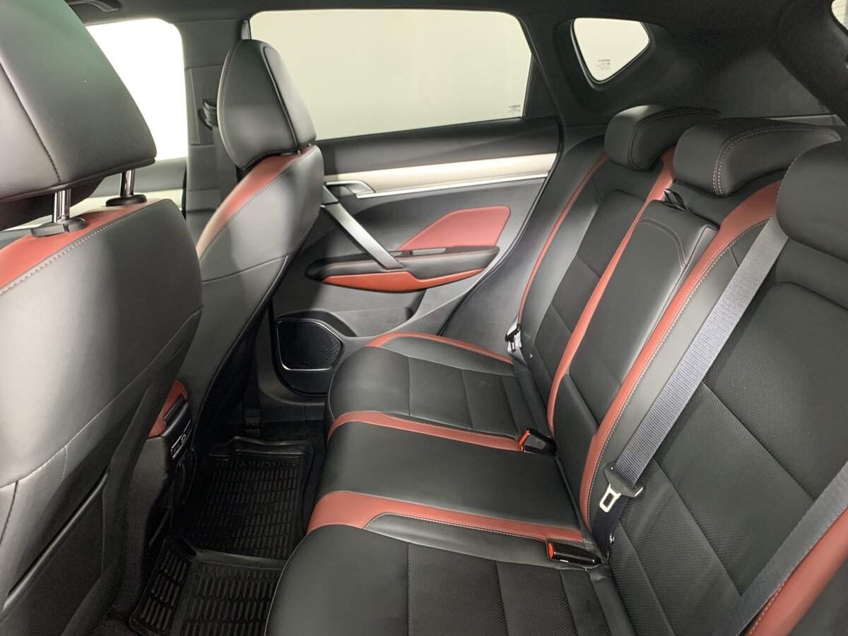 Geely Coolray б/у, 2022, Роботизированная. Фото: #18