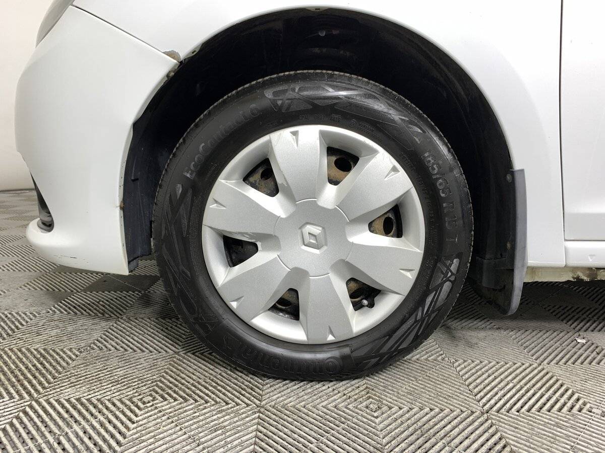 Renault Logan б/у, 2017, Автоматическая. Фото: #8