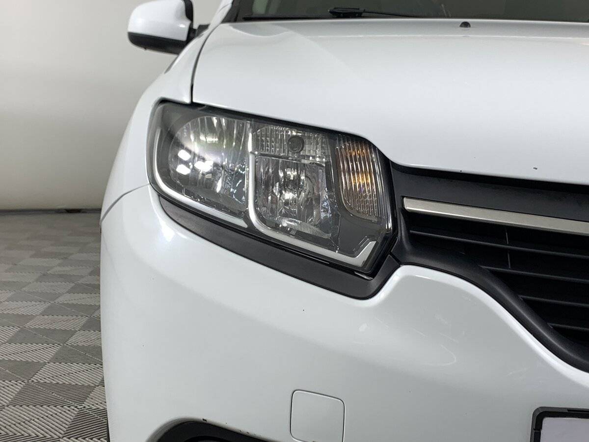 Renault Logan б/у, 2017, Автоматическая. Фото: #9