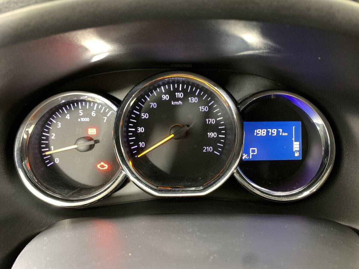 Renault Logan б/у, 2017, Автоматическая. Фото: #13