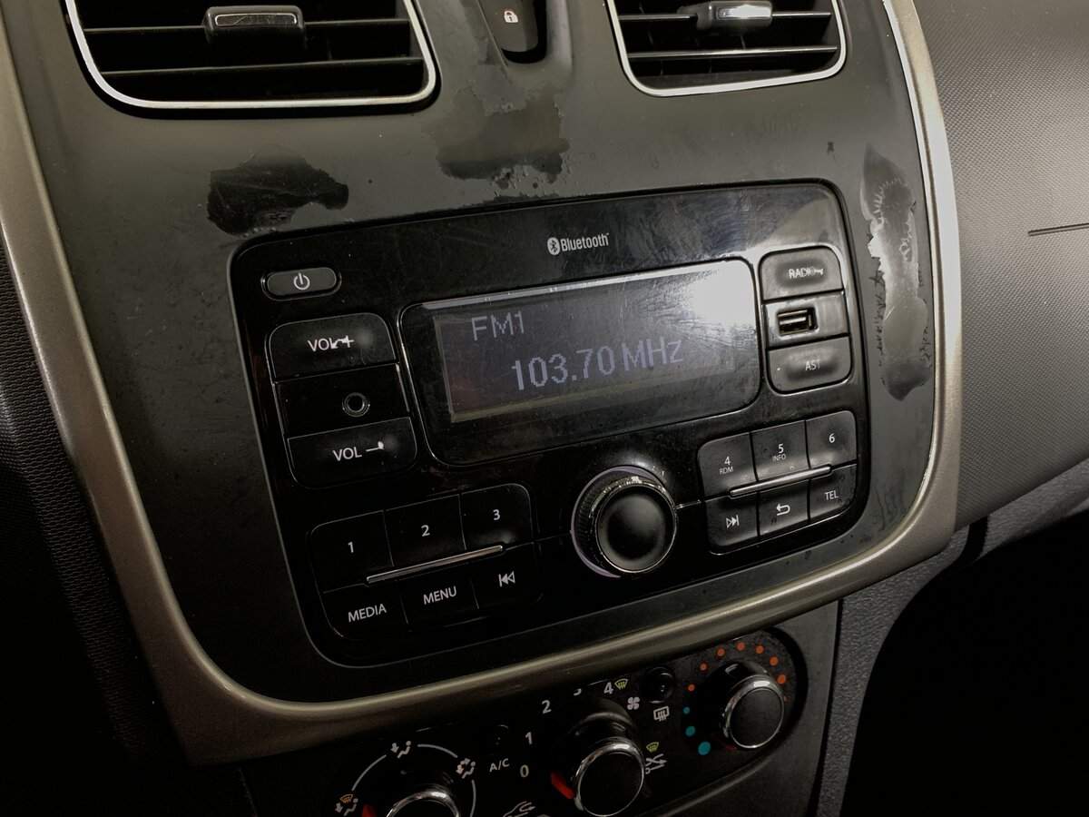 Renault Logan б/у, 2017, Автоматическая. Фото: #14