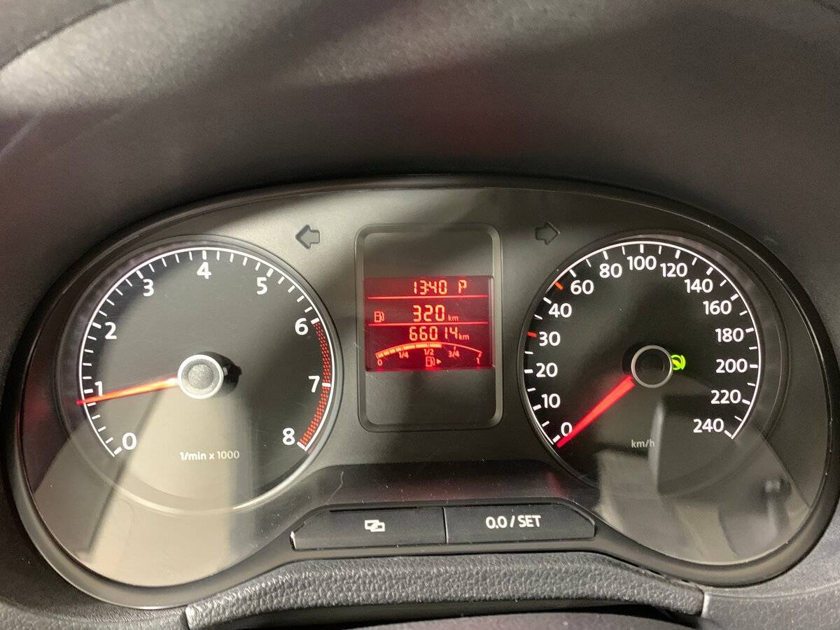 Volkswagen Polo б/у, 2014, Автоматическая. Фото: #13