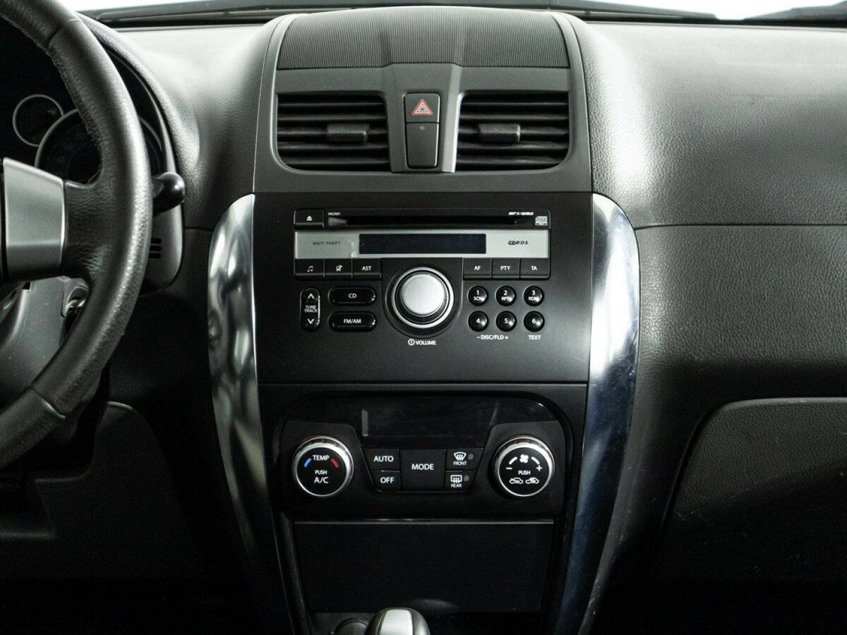 Suzuki SX4 б/у, 2013, Автоматическая. Фото: #9