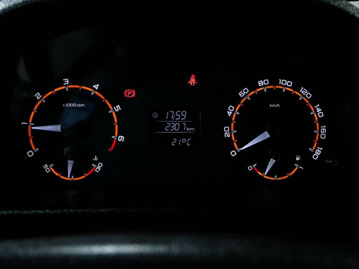 Лада (ВАЗ) Нива Лэдженд б/у, 2024, Механическая. Фото: #10