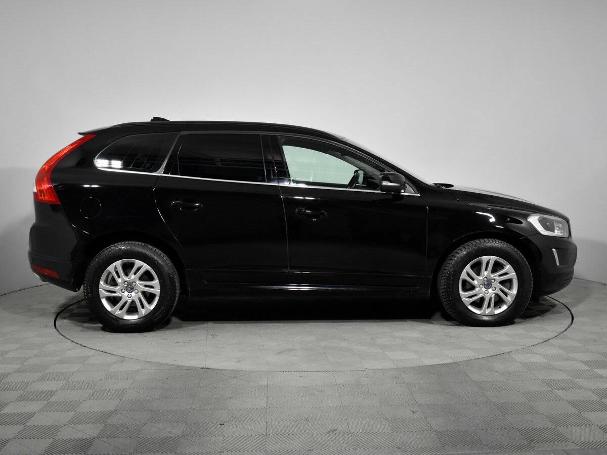 Volvo XC60 б/у, 2017, Автоматическая. Фото: #3