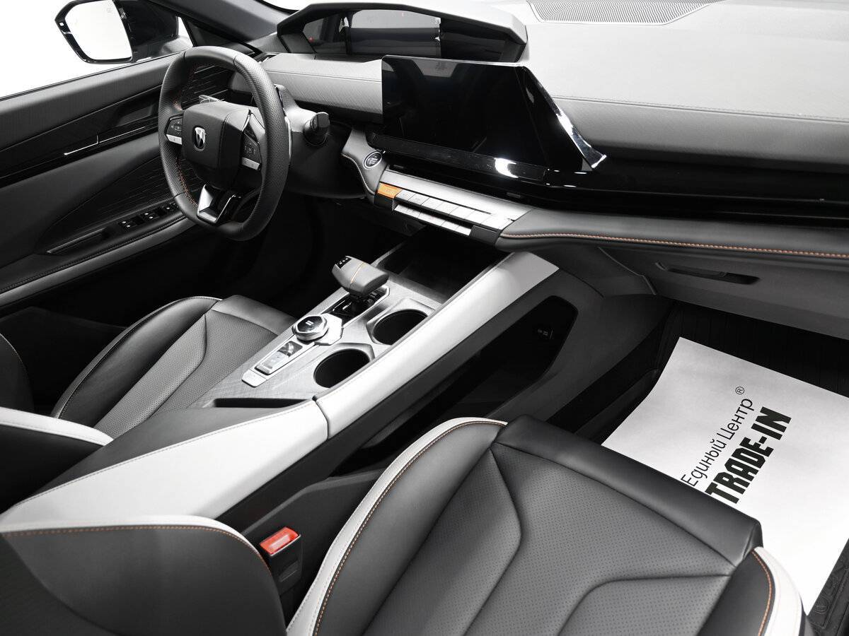 Changan UNI-V б/у, 2023, Роботизированная. Фото: #12