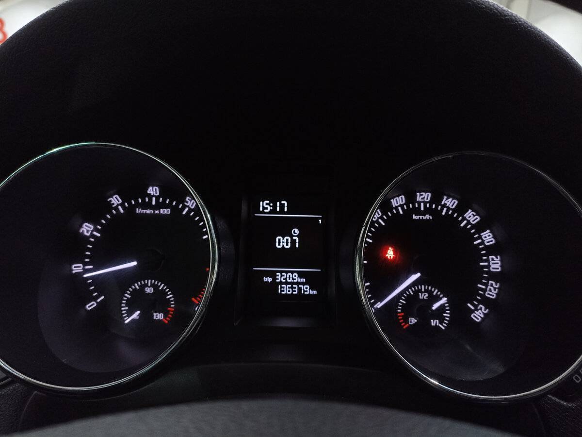 Skoda Yeti б/у, 2015, Механическая. Фото: #12