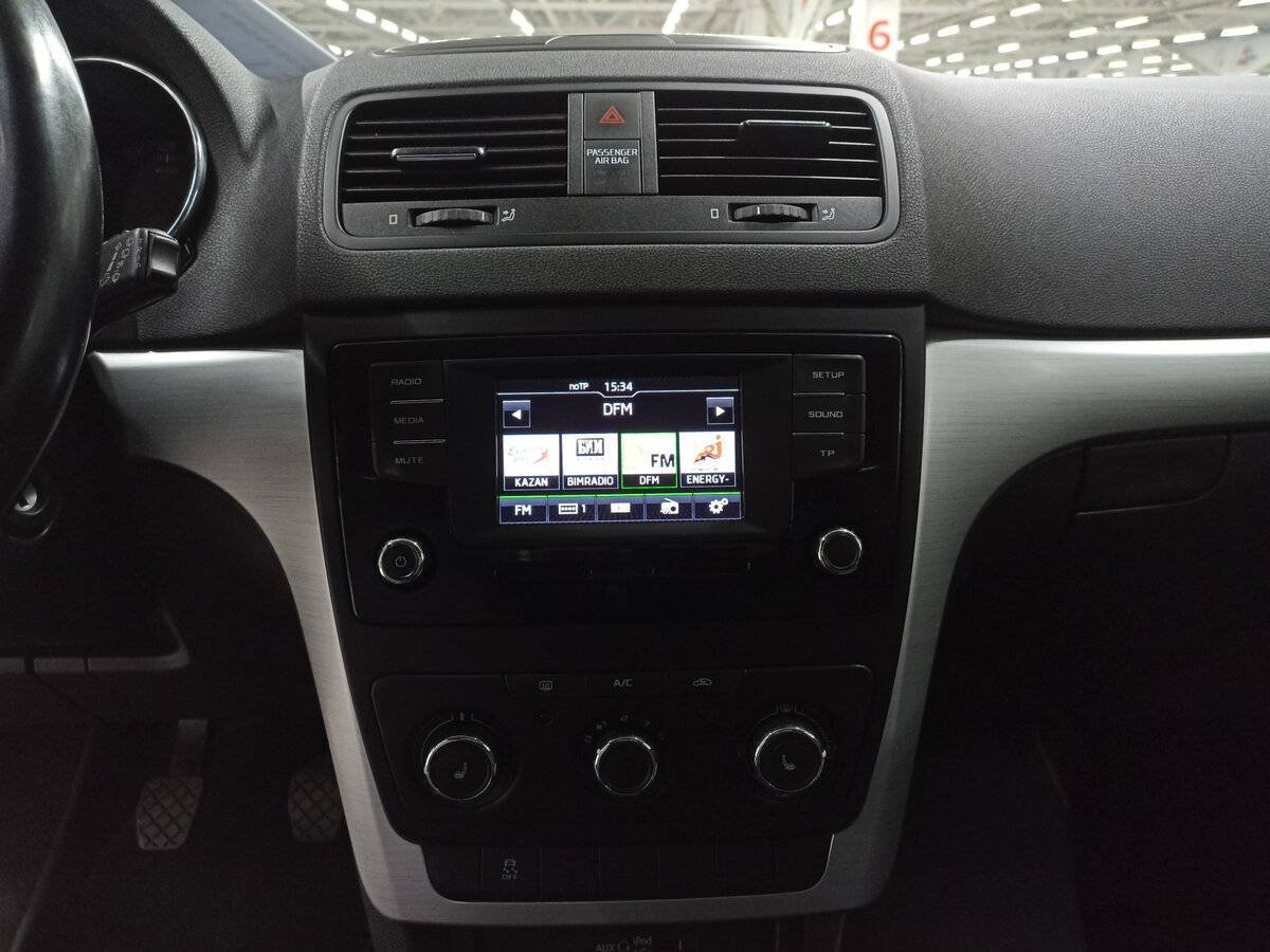 Skoda Yeti б/у, 2015, Механическая. Фото: #14