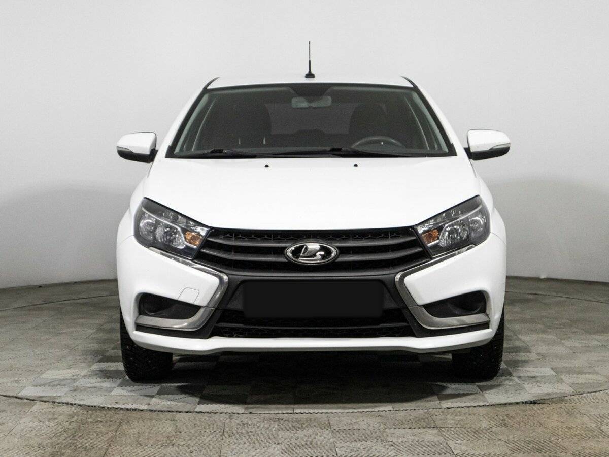 Лада (ВАЗ) Веста б/у, 2019, Механическая. Фото: #1