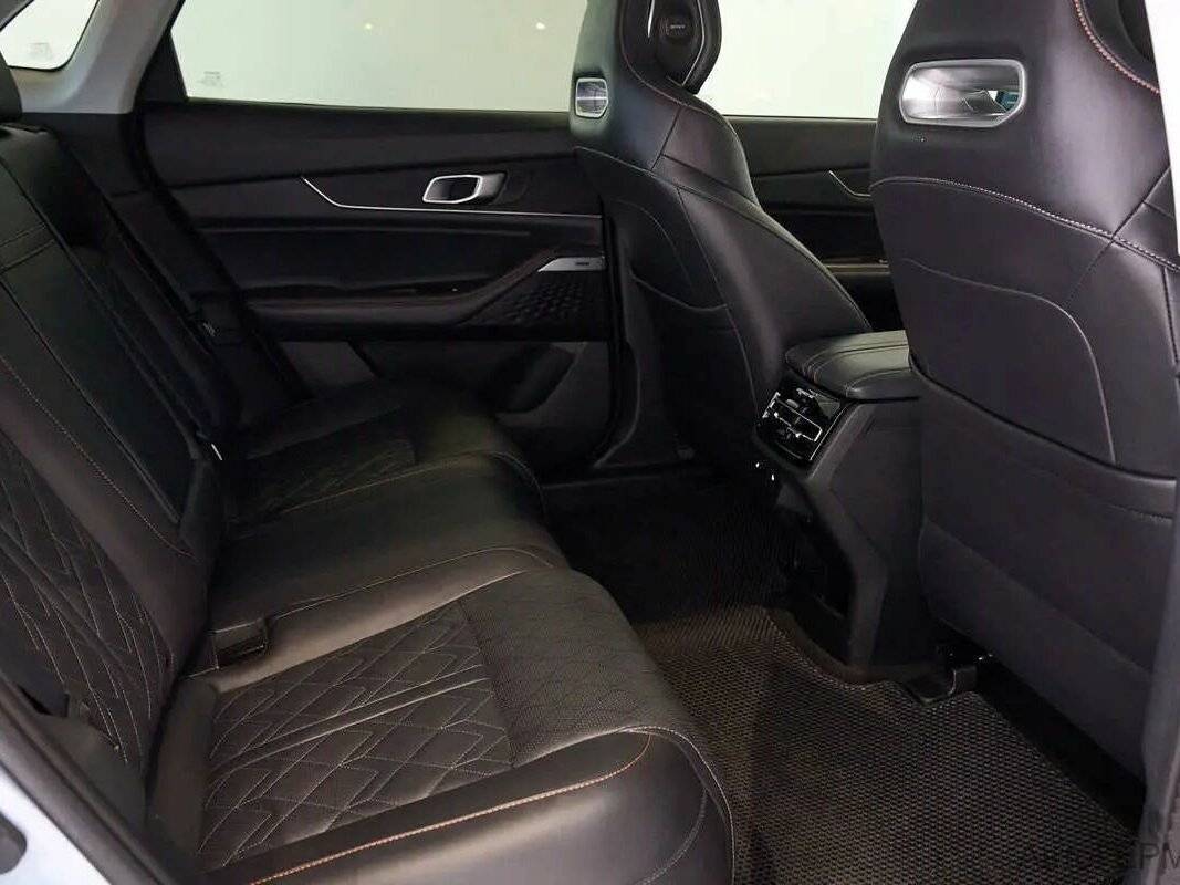 Changan UNI-K б/у, 2022, Автоматическая. Фото: #17