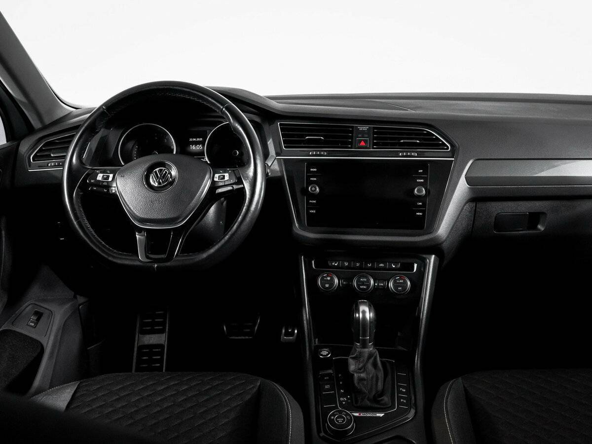 Volkswagen Tiguan б/у, 2018, Роботизированная. Фото: #11