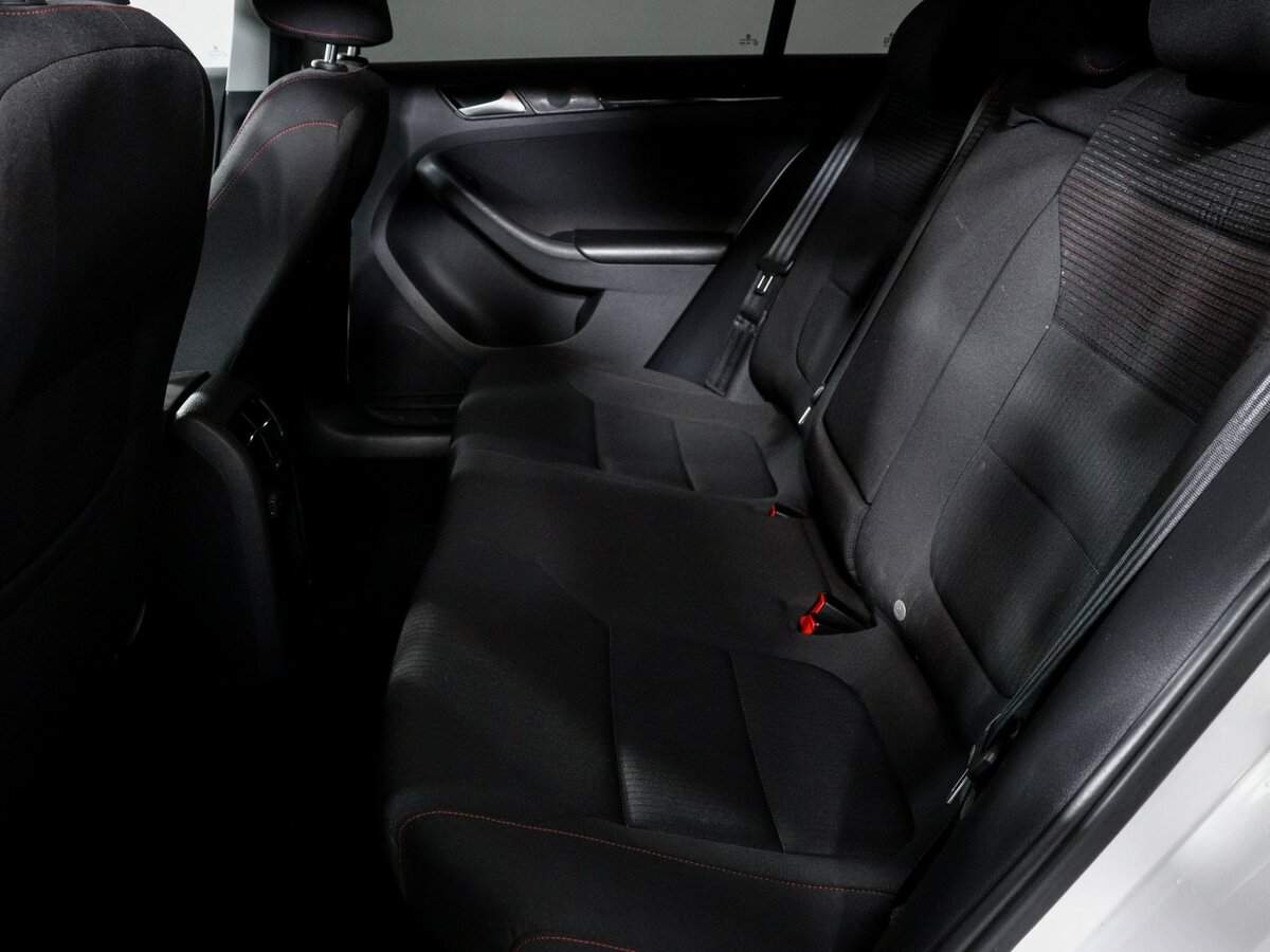 Фольксваген Джетта б/у, 2017, Роботизированная. Фото: #9