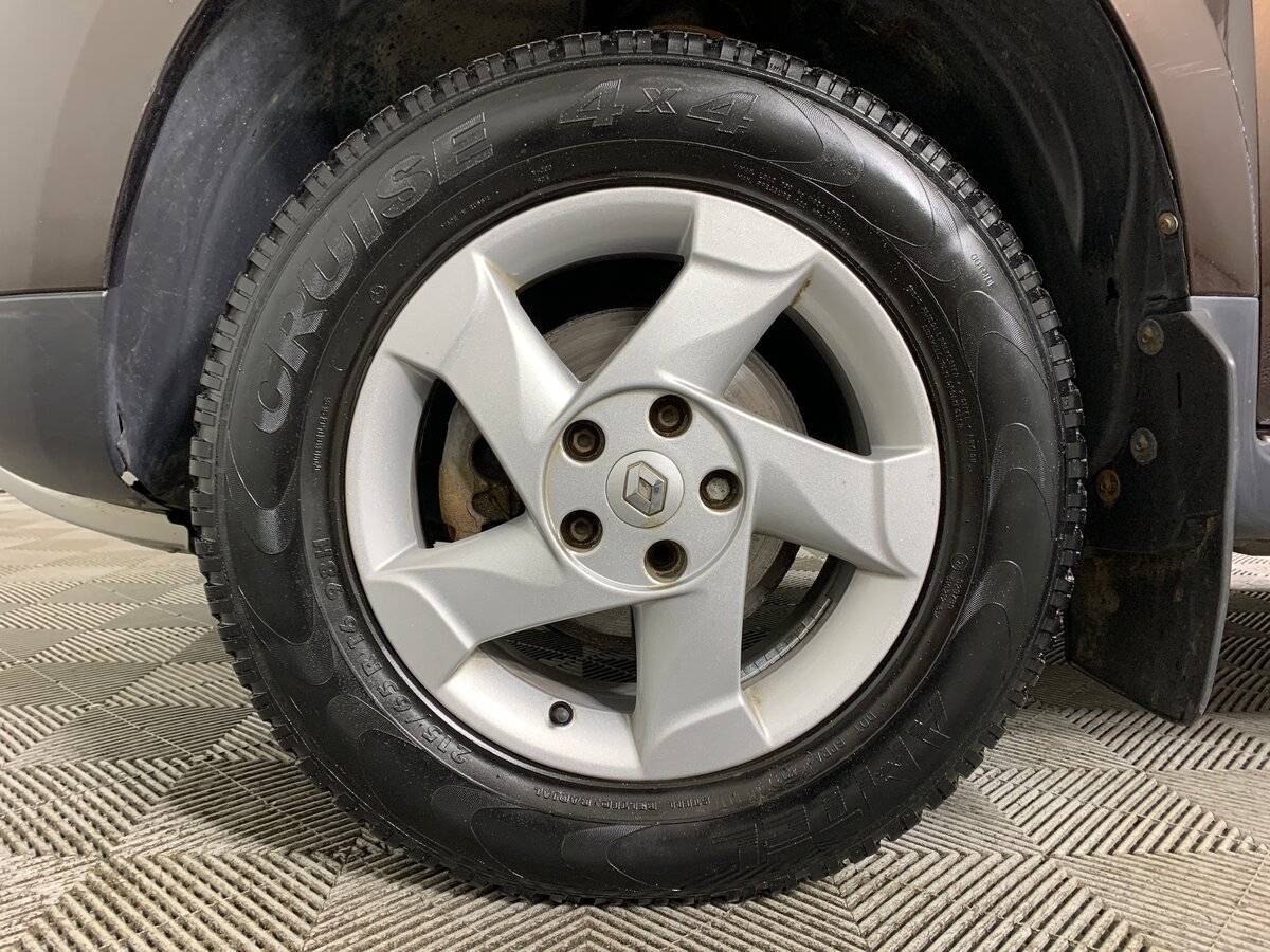 Renault Duster б/у, 2017, Механическая. Фото: #9