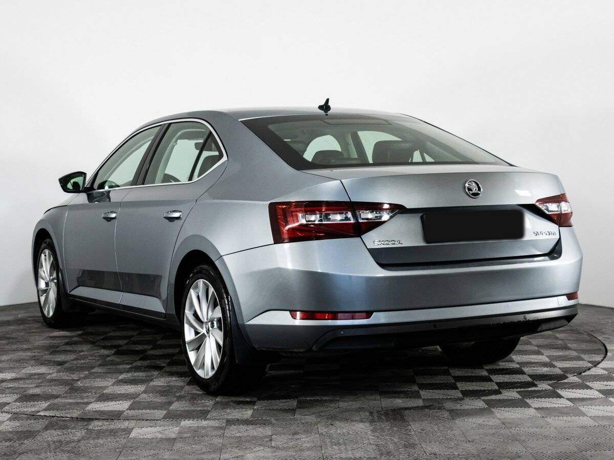 Skoda Superb б/у, 2017, Роботизированная. Фото: #6