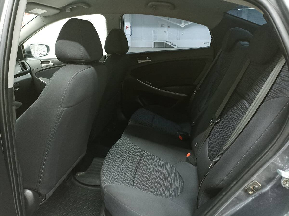 Hyundai Solaris б/у, 2015, Механическая. Фото: #11