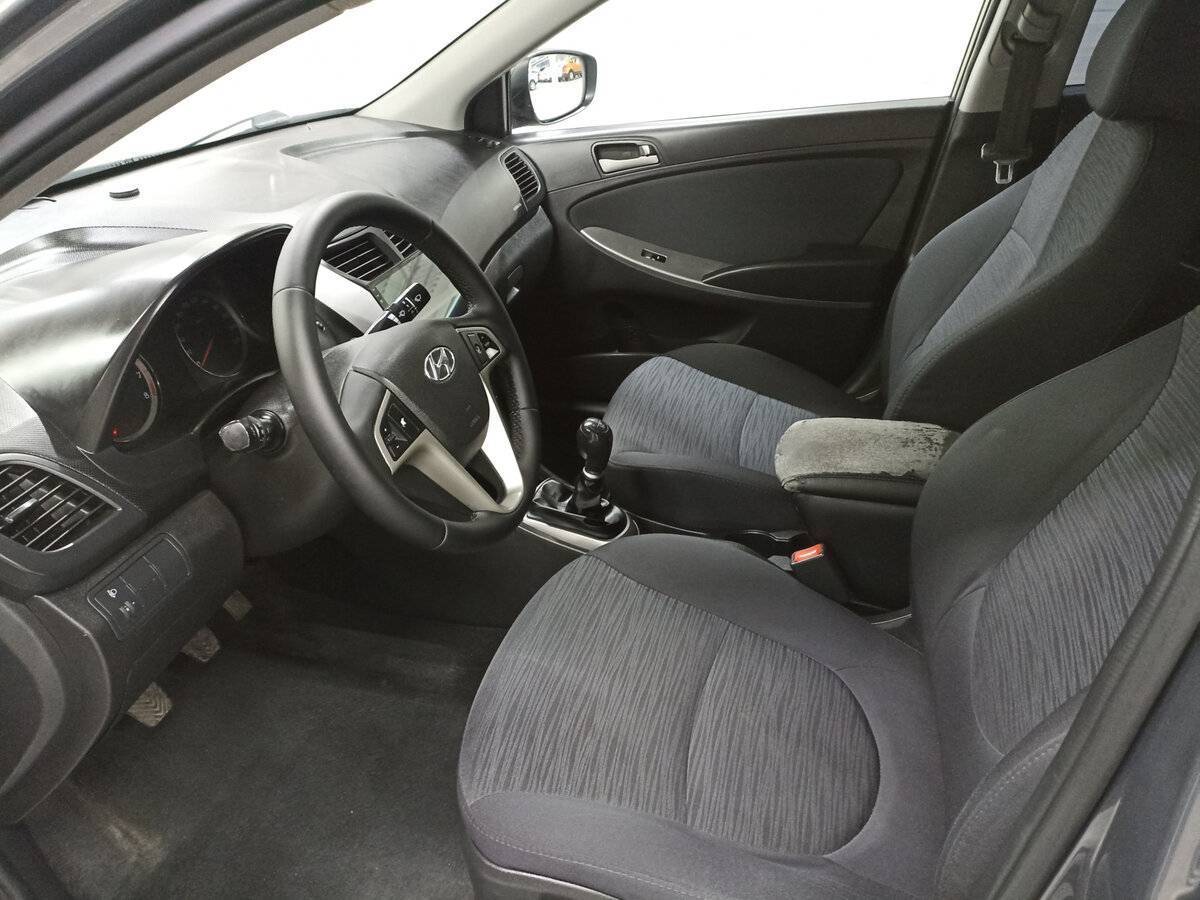 Hyundai Solaris б/у, 2015, Механическая. Фото: #15