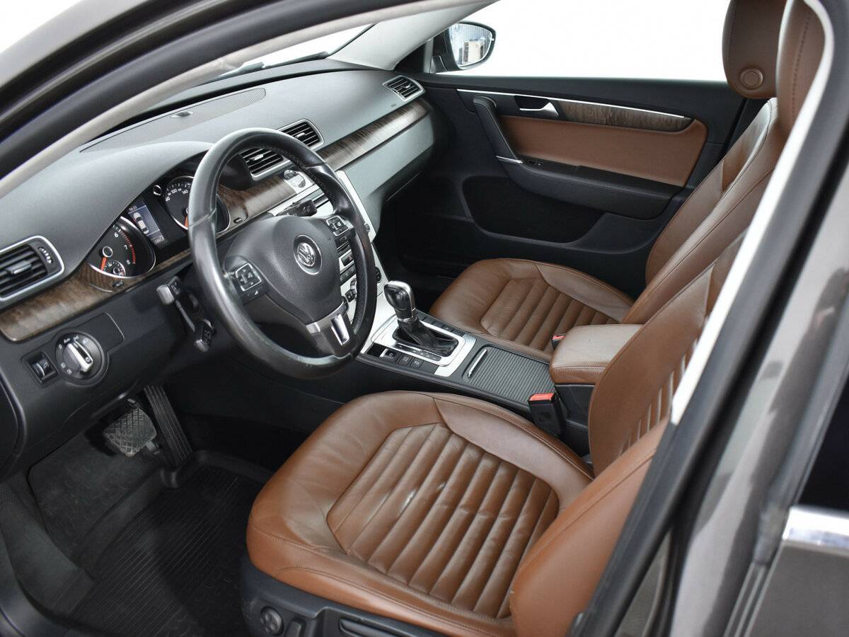 Volkswagen Passat б/у, 2012, Роботизированная. Фото: #10