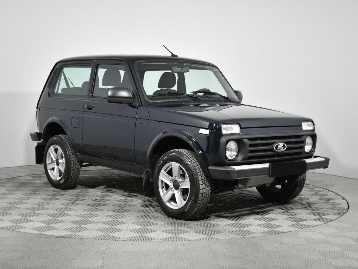 Лада (ВАЗ) Нива Лэдженд б/у, 2024, Механическая. Фото: #2