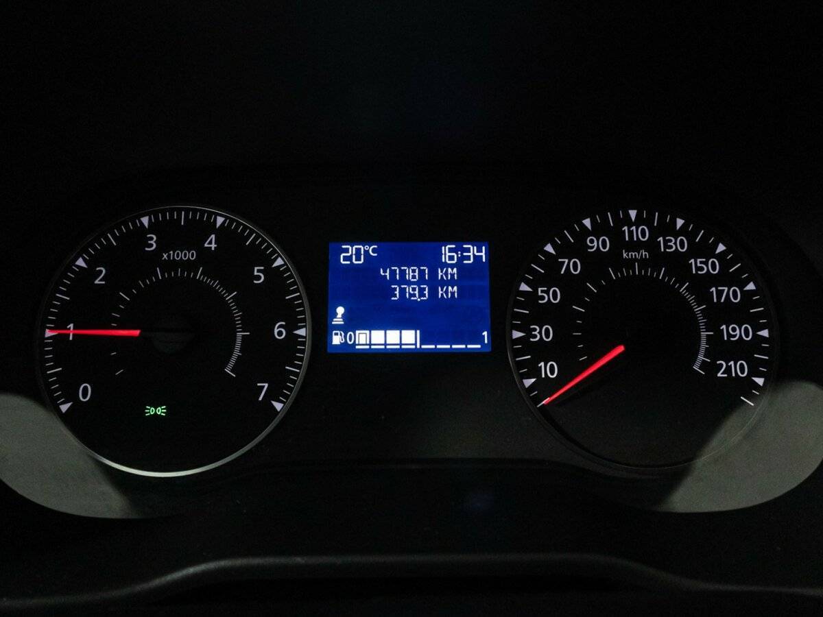 Renault Duster б/у, 2022, Механическая. Фото: #11