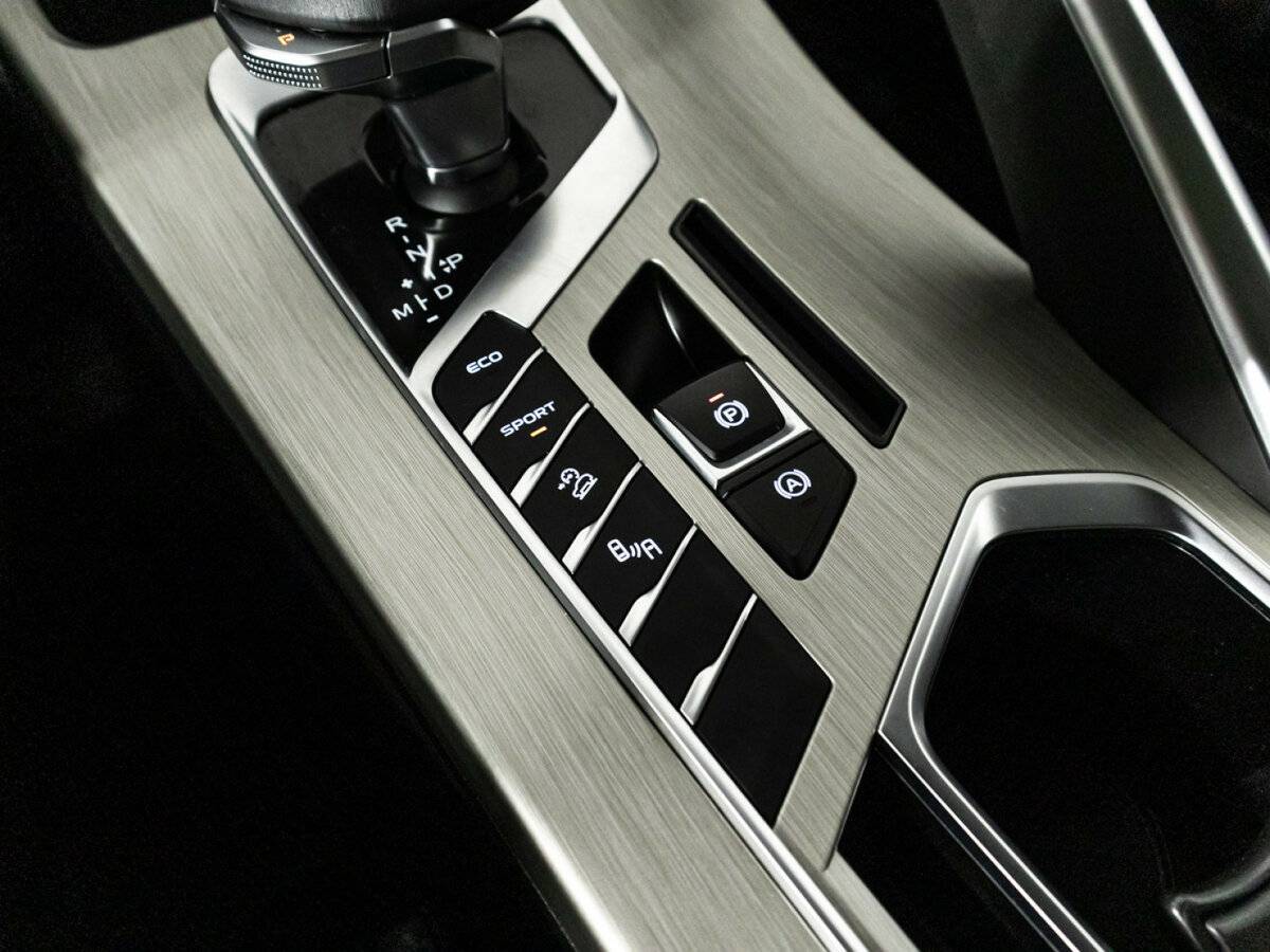 Geely Coolray б/у, 2023, Роботизированная. Фото: #19